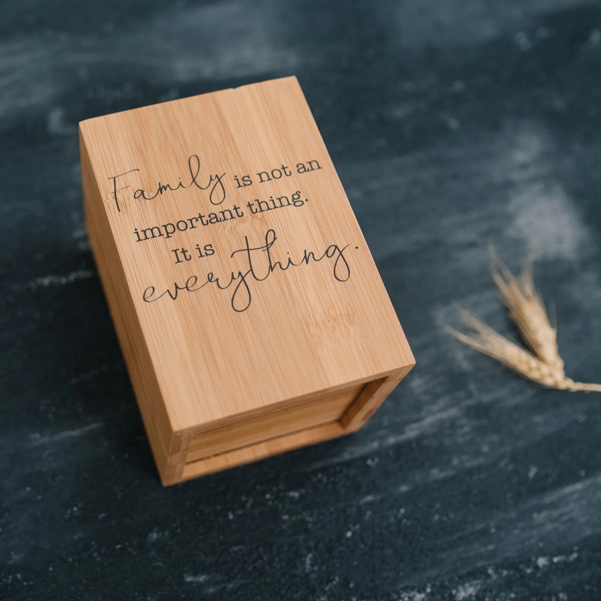 Bamboo Kitchen Utensil Holder, Kitchen Decor with Family Quote, Housewarming Gifts, Christmas Gift for Mom, Birthday Gifts for Mother