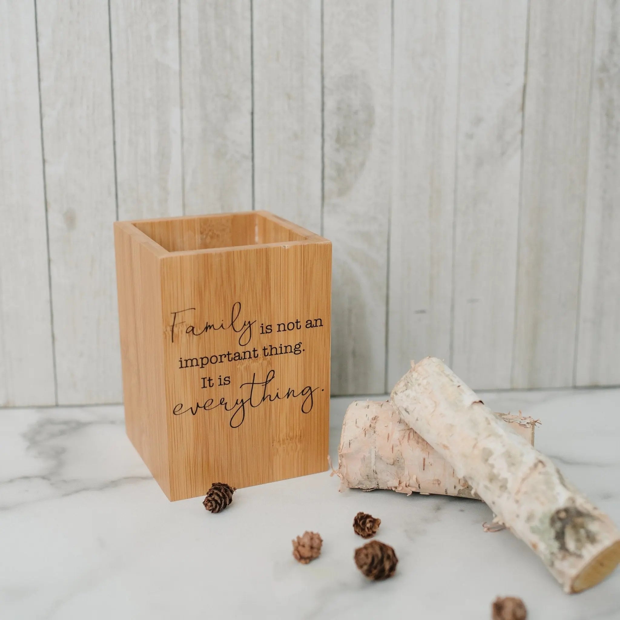 Bamboo Kitchen Utensil Holder, Kitchen Decor with Family Quote, Housewarming Gifts, Christmas Gift for Mom, Birthday Gifts for Mother